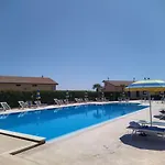Villaggio Emerald *