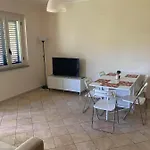 Villaggio Emerald Lägenhet *