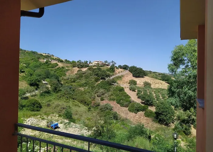 Villaggio Emerald דירה *